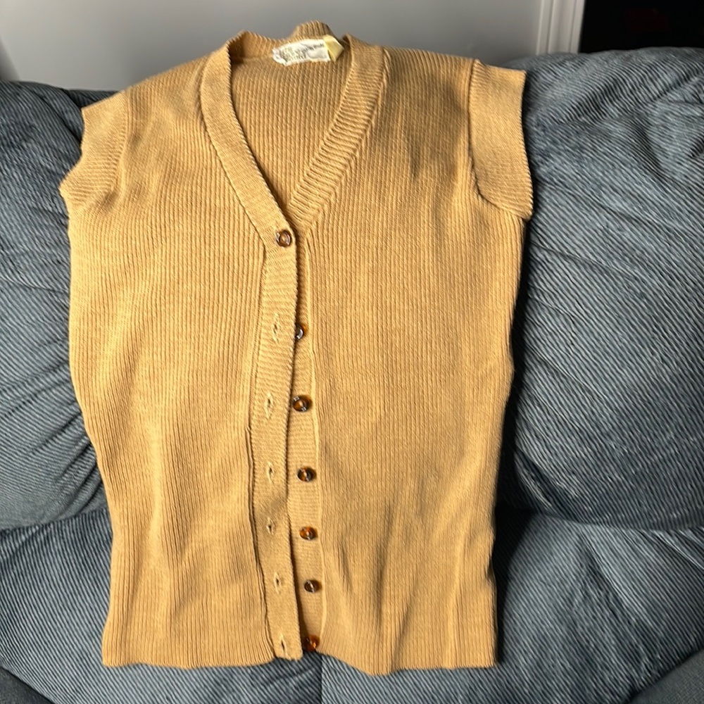 Sidney Gould small women vintage tan sweater vest button down excellent preowned
